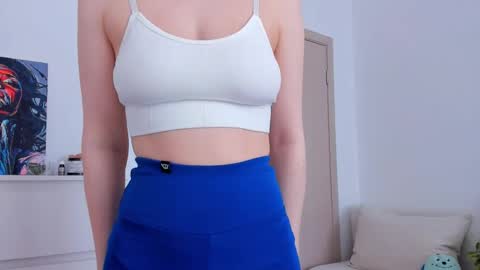 Snapshot of marilinal chatting on 1, 4, 2026 Marilina online show from 1, 4, 2026