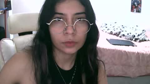 Snapshot of marilove409251 chatting on 28, 9, 2025 marilove409251 online show from 28, 9, 2025
