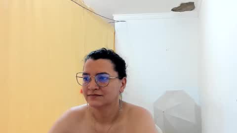 Snapshot of marilyn_garcia chatting on 16, 5, 2026 MARILYN SEXY online show from 16, 5, 2026