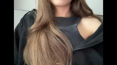 Snapshot of marinalovenow chatting on 5, 3, 2025 Marina online show from 5, 3, 2025