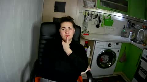 Snapshot of marinettaqhot chatting on 5, 2, 2025 MarinettaQhot online show from 5, 2, 2025