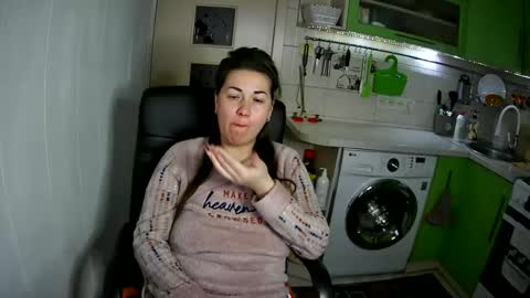 Snapshot of marinettaqhot chatting on 7, 2, 2025 MarinettaQhot online show from 7, 2, 2025