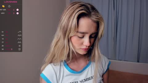 Alivia. online show from 7, 12, 2024