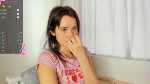 Alivia. online show from 20, 2, 2025