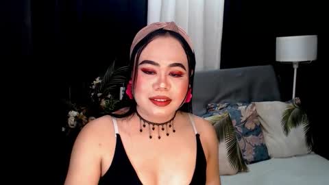 Snapshot of mariposa_911 chatting on 24, 10, 2025 LEAH online show from 24, 10, 2025