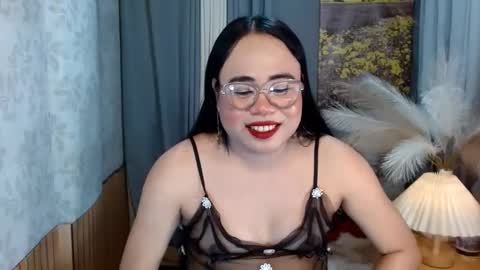 Snapshot of mariposa_911 chatting on 5, 1, 2026 LEAH online show from 5, 1, 2026