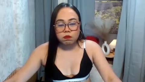 Snapshot of mariposa_911 chatting on 23, 2, 2026 LEAH online show from 23, 2, 2026