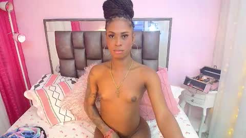 Snapshot of mariposahorny chatting on 23, 10, 2025 Nathaly online show from 23, 10, 2025