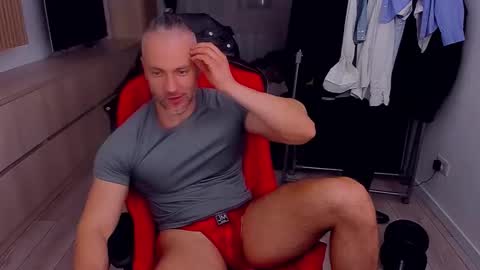 Snapshot of marismuscle chatting on 6, 5, 2026 MarisMuscle online show from 6, 5, 2026