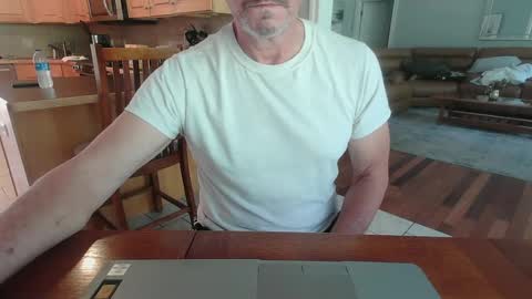 Snapshot of mark48130 chatting on 6, 10, 2025 Mark online show from 6, 10, 2025