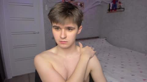Snapshot of mark_bearcub chatting on 7, 1, 2025 Mark online show from 7, 1, 2025