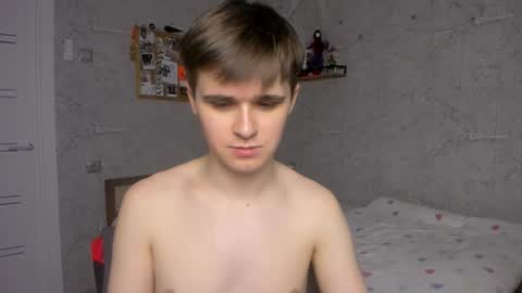 Snapshot of mark_bearcub chatting on 1, 2, 2025 Mark online show from 1, 2, 2025