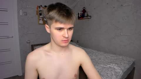 Snapshot of mark_bearcub chatting on 8, 3, 2025 Mark online show from 8, 3, 2025