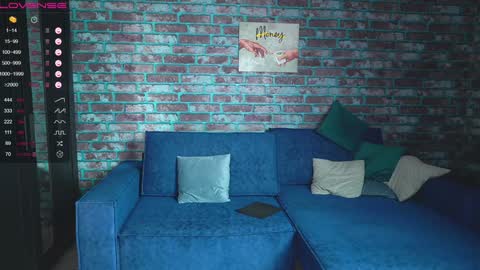 Mark online show from 2, 2, 2025