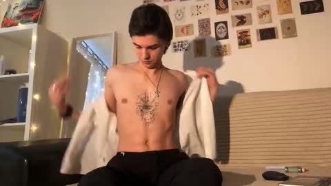 Mark online show from 20, 10, 2025