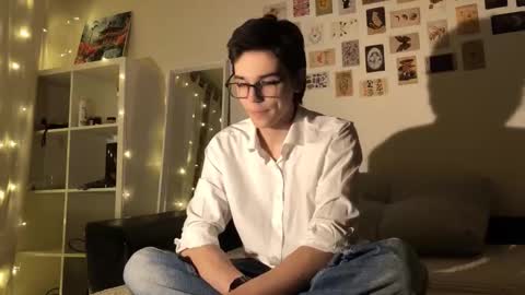 Mark online show from 23, 10, 2025