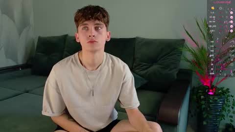 Snapshot of mark_safr chatting on 21, 9, 2025 Mark online show from 21, 9, 2025