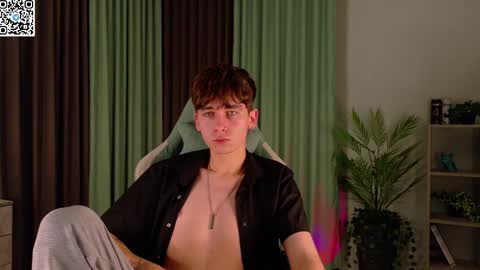 Snapshot of mark_safr chatting on 5, 10, 2025 Mark online show from 5, 10, 2025