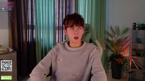 Snapshot of mark_safr chatting on 18, 10, 2025 Mark online show from 18, 10, 2025