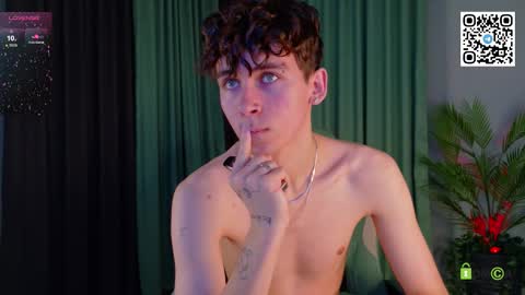 Snapshot of mark_safr chatting on 3, 3, 2026 Mark online show from 3, 3, 2026