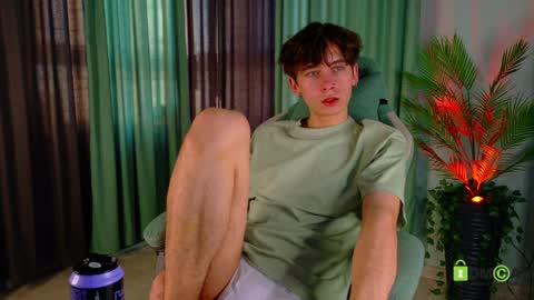 Snapshot of mark_safr chatting on 2, 4, 2026 Mark online show from 2, 4, 2026