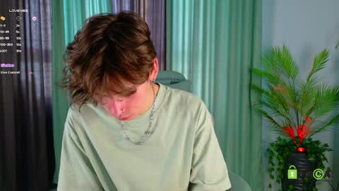 Snapshot of mark_safr chatting on 3, 4, 2026 Mark online show from 3, 4, 2026