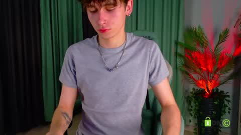 Snapshot of mark_safr chatting on 9, 4, 2026 Mark online show from 9, 4, 2026