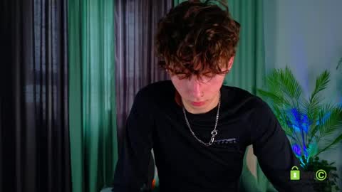 Snapshot of mark_safr chatting on 11, 4, 2026 Mark online show from 11, 4, 2026