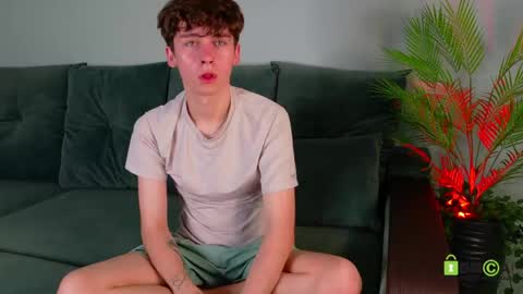 Snapshot of mark_safr chatting on 8, 6, 2026 Mark online show from 8, 6, 2026