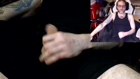 Snapshot of markass87 chatting on 8, 4, 2026 markass87 online show from 8, 4, 2026