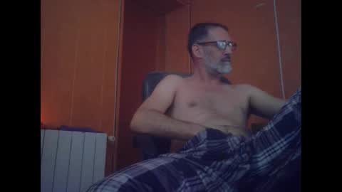 Snapshot of markbcnx chatting on 13, 10, 2025 markbcnx online show from 13, 10, 2025