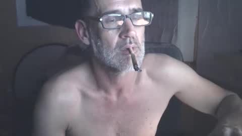 Snapshot of markbcnx chatting on 15, 12, 2025 markbcnx online show from 15, 12, 2025