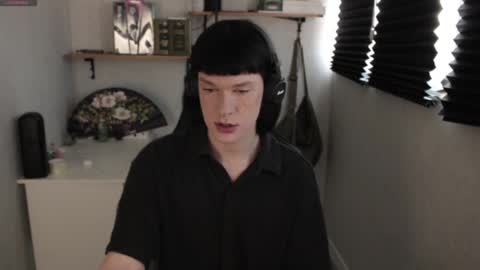 Mark online show from 7, 3, 2025