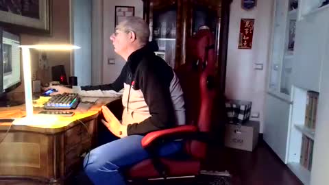 markmarkmark00 online show from 25, 2, 2026