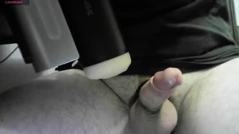 Snapshot of markustime chatting on 8, 10, 2025 Markus online show from 8, 10, 2025