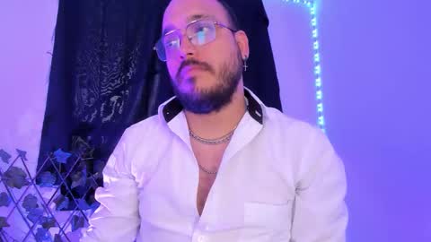 Mark  online show from 4, 11, 2025