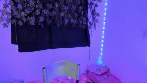 Mark  online show from 7, 11, 2025