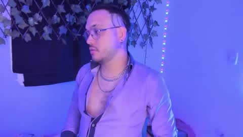 Mark  online show from 9, 11, 2025