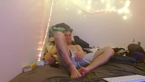 markymark101825061 online show from 6, 1, 2025