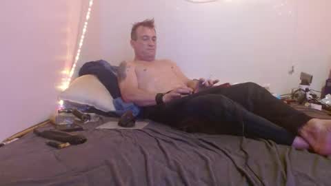 markymark101825061 online show from 15, 1, 2025