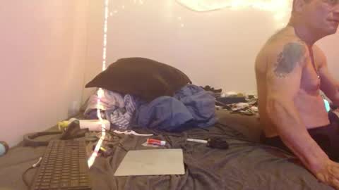 markymark101825061 online show from 28, 1, 2025