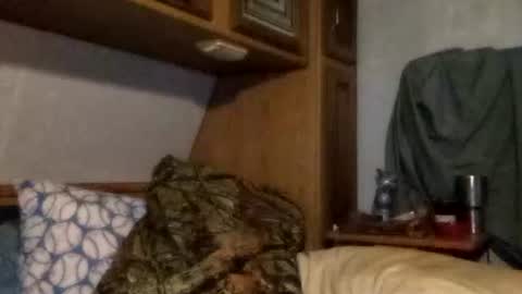 markymark101825061 online show from 21, 12, 2025