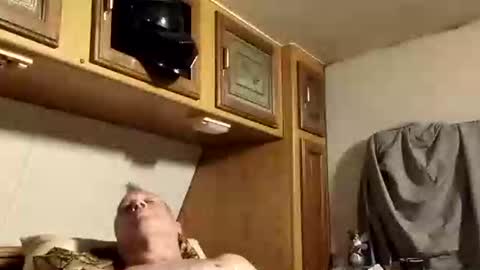 markymark101825061 online show from 22, 12, 2025