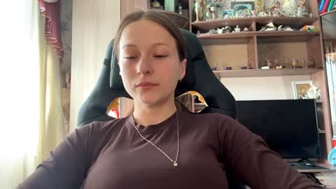 Snapshot of marlenahuit chatting on 10, 6, 2026 Lena online show from 10, 6, 2026