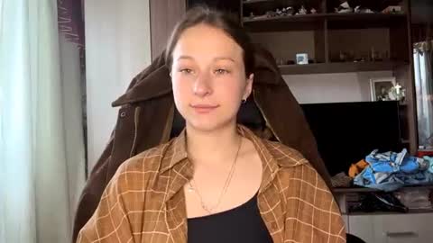 Snapshot of marlenahuit chatting on 17, 6, 2026 Lena online show from 17, 6, 2026