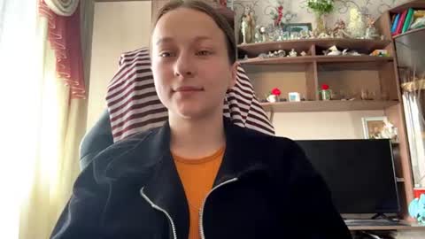 Snapshot of marlenahuit chatting on 26, 6, 2026 Lena online show from 26, 6, 2026