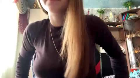 Snapshot of marlenahuit chatting on 9, 7, 2026 Lena online show from 9, 7, 2026