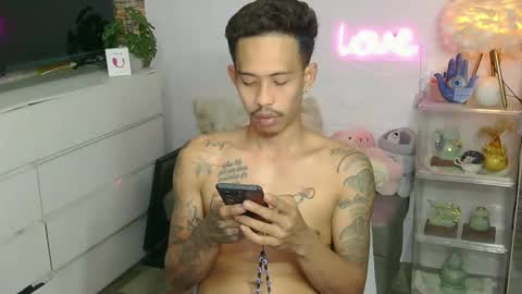 Snapshot of marlmoreno10 chatting on 26, 3, 2026 marlmoreno10 online show from 26, 3, 2026