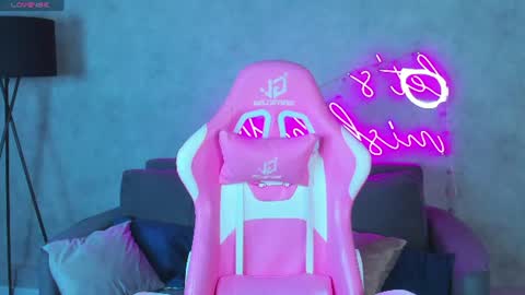 Snapshot of marlyn_owen chatting on 26, 6, 2026 Emmaa online show from 26, 6, 2026