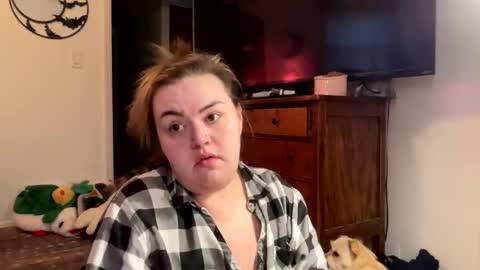 Snapshot of maroon_moon chatting on 15, 2, 2025 maroon_moon online show from 15, 2, 2025